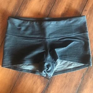 Lululemon Shorts - Size 8